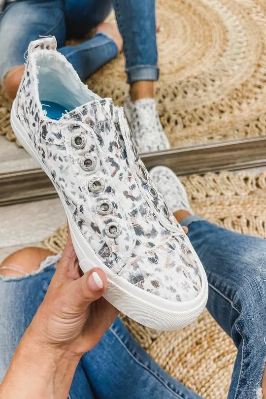 Blowfish Malibu Play Off White Rainforest Leopard Slip On Comfort Sneakers Shoe