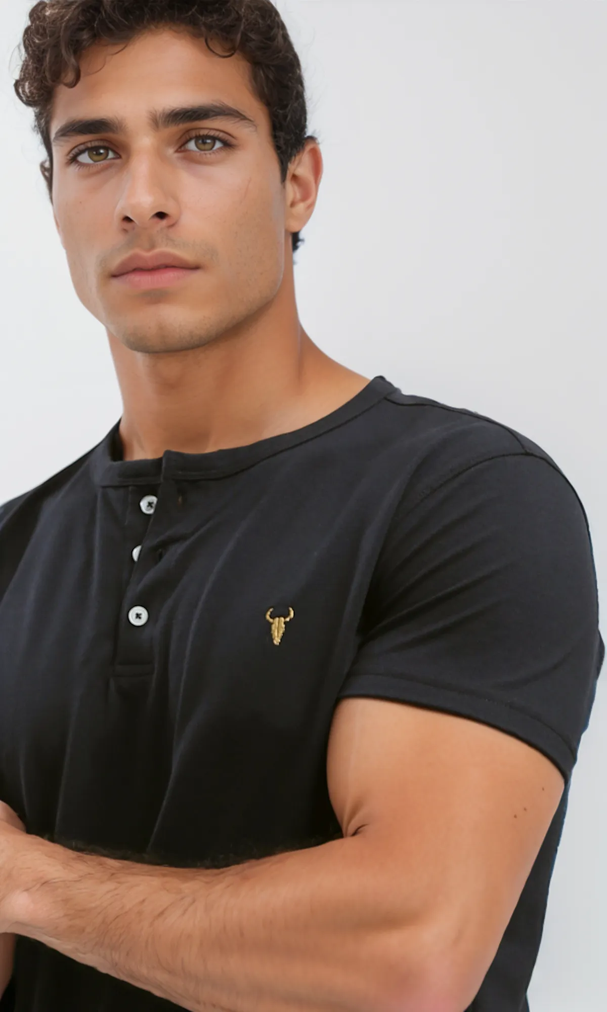 O190826 Black Round Neck Slip On Henley Shirt